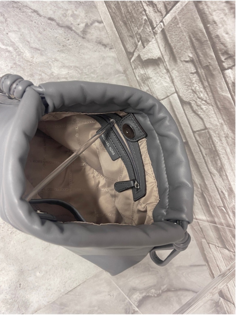 Michael Kors Lina XS Drawstring Crossbody Soft Plush Leather Heather Gray Set - Picture 10 of 16